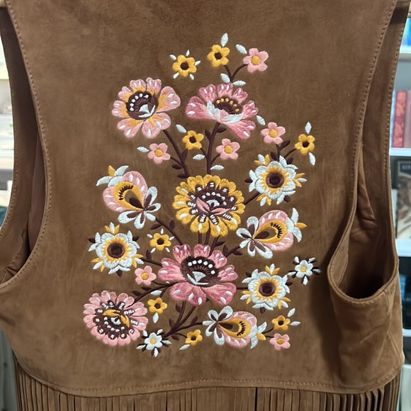 Spell and the Gypsy Suede Joni Vest ✨Host Pick✨ - Picture 6 of 7